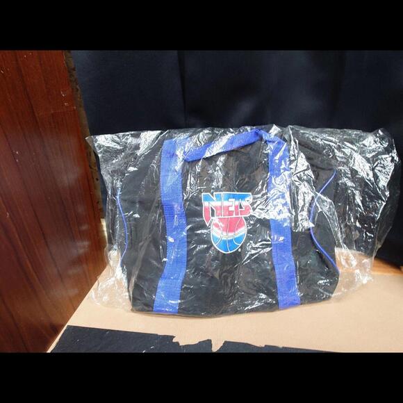 Mint 90's New Jersey Nets Duffel Bag PVC Gym bag, Never Used - Picture 1 of 3